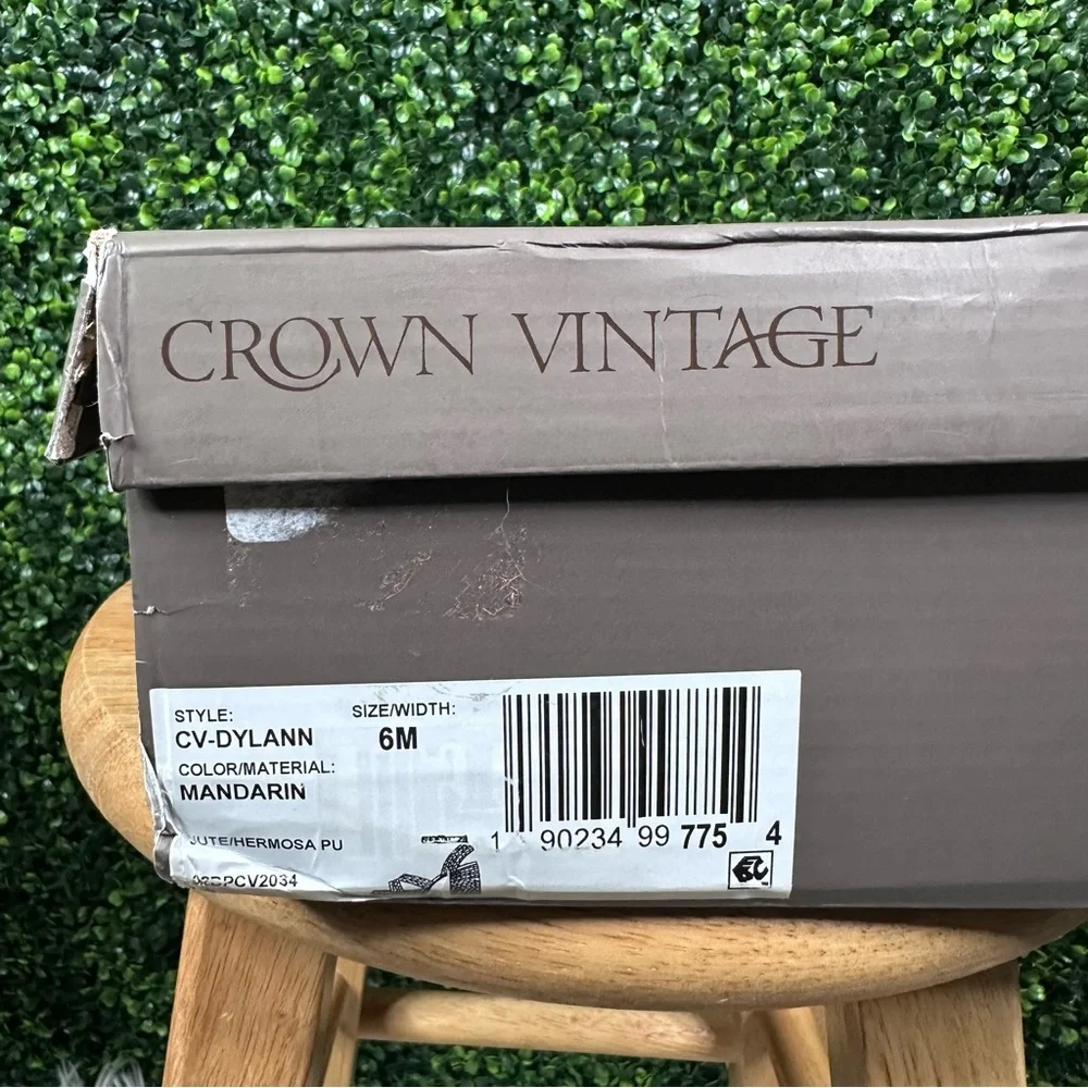New in box‎ Crown Vintage Dylann Sandal in Mandarin Orange